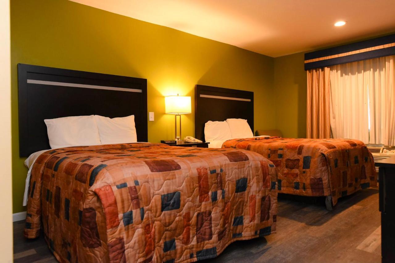 Capital Inn And Suites Rensselaer Exteriér fotografie